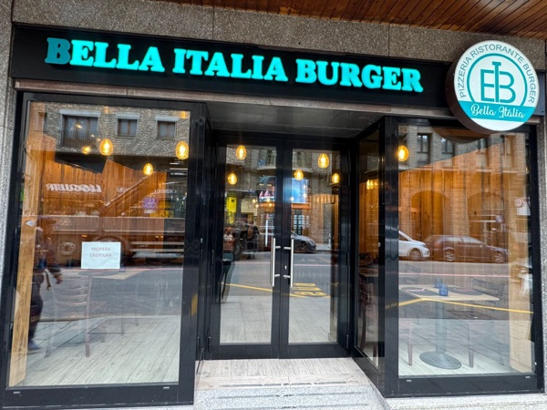 Ingresso ristorante Burger Bella Italia La Massana